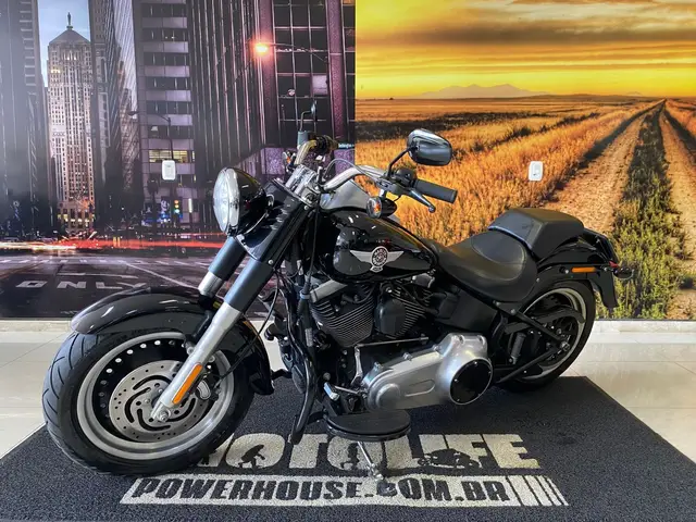 Moto Harley-Davidson Fat Boy FLSTF 2012 FAT BOY LOW/ SPECIAL FLSTFB