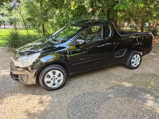 Carro Chevrolet Montana 2013 LS 1.4 (Flex)