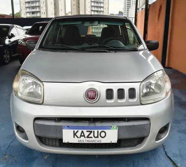 Carro Fiat Uno 2014 Vivace 1.0 8V (Flex) 2p