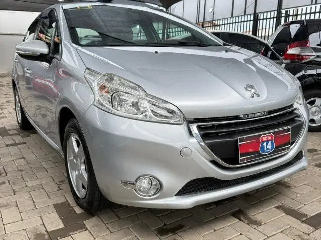Carro Peugeot 208 2014 Active 1.5 8V (Flex)