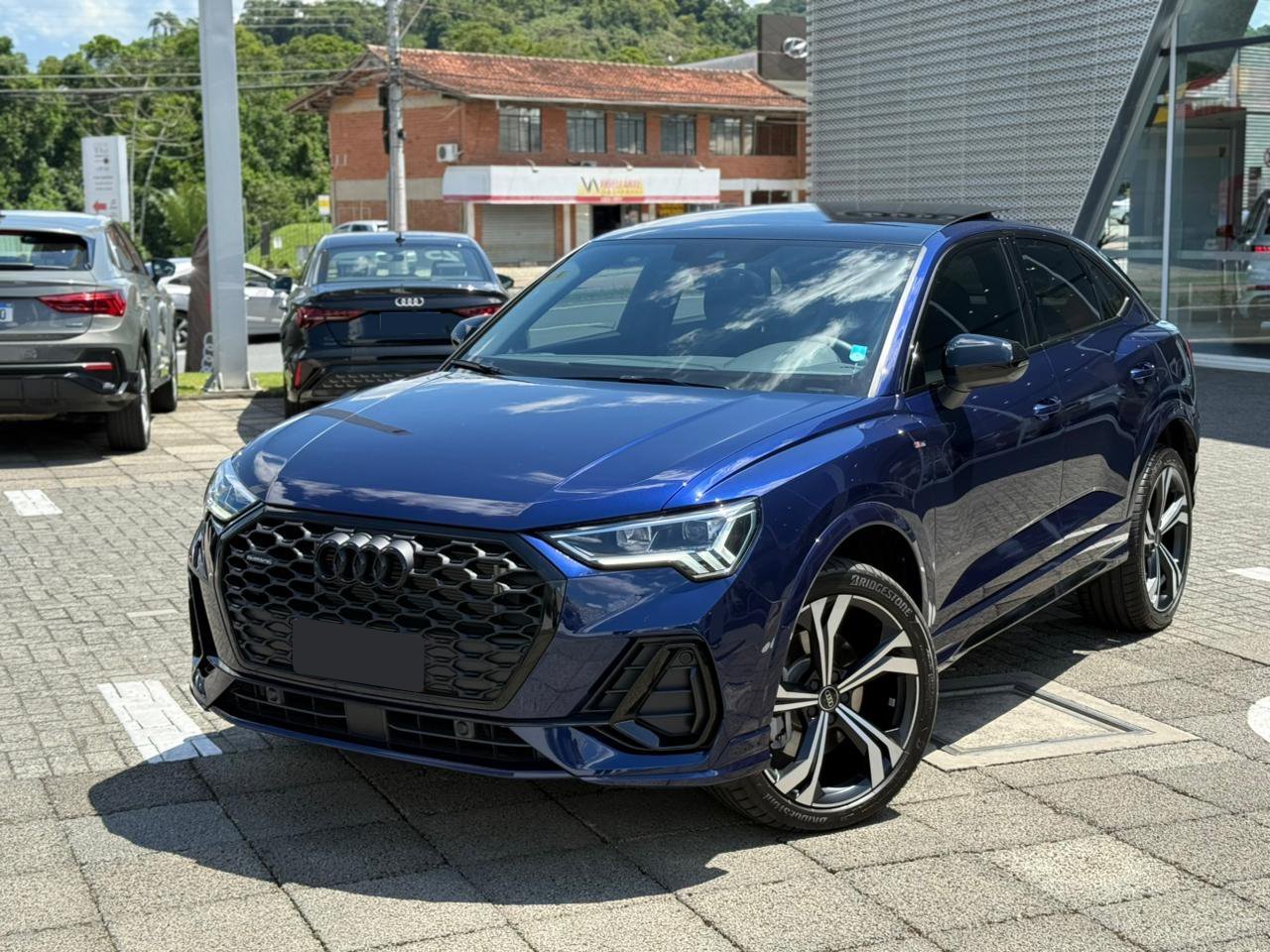 audi q3 sportback performance black 2.0