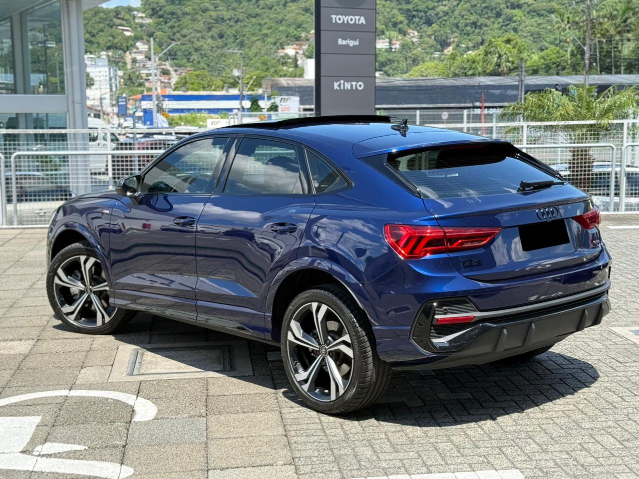 audi q3 sportback performance black 2.0