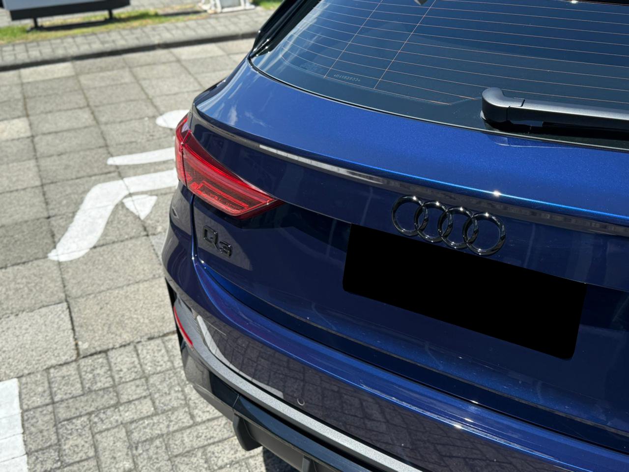 audi q3 sportback performance black 2.0