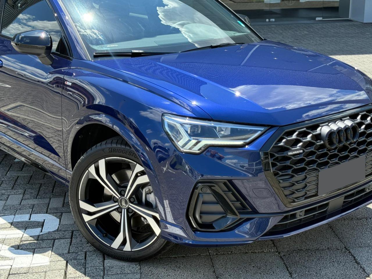 audi q3 sportback performance black 2.0