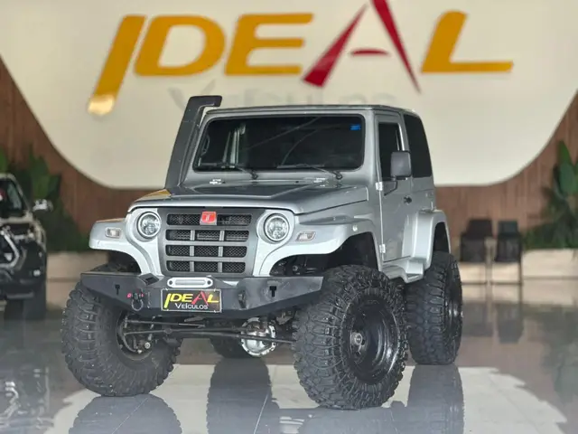 Carro Troller T4 2013 3.2