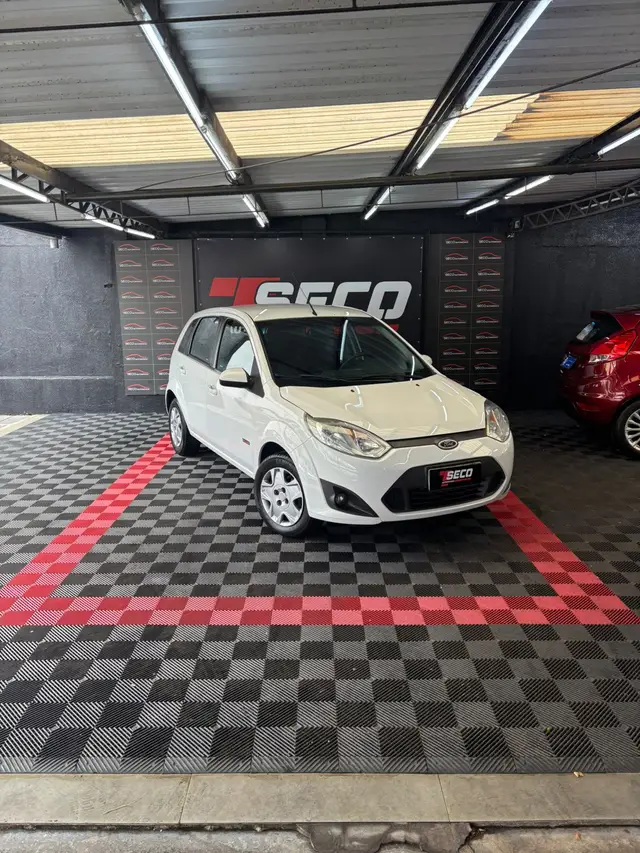 Carro Ford Fiesta Hatch 2013 SE Rocam 1.6 (Flex)