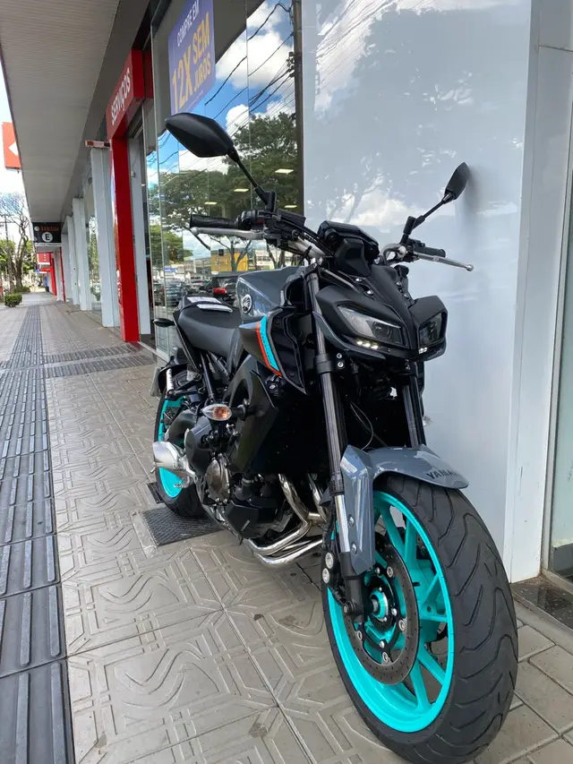 Moto Yamaha MT-09  2024 ABS