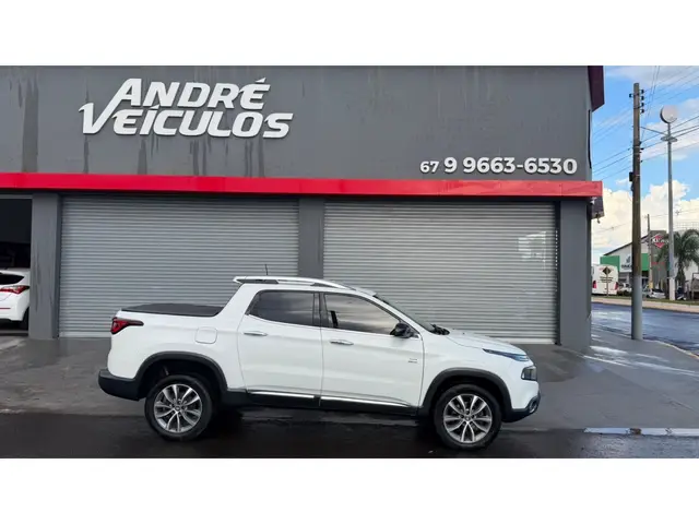 Carro Fiat Toro 2021 2.0 TDI Volcano Auto 4WD