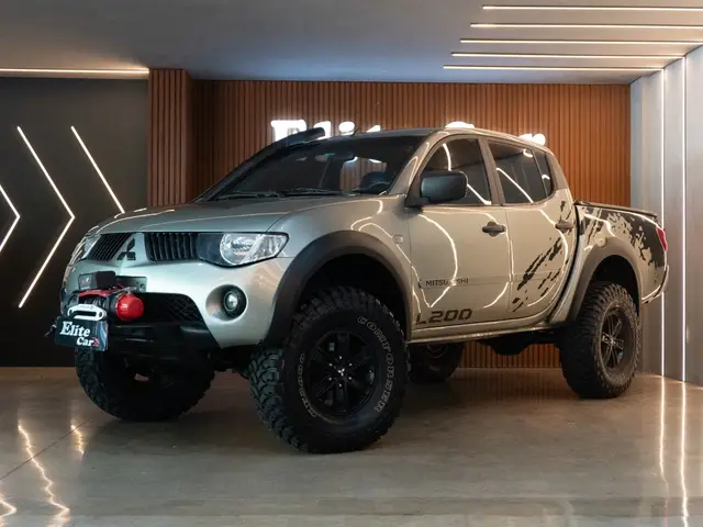 Carro Mitsubishi L200 Triton Sport 2009 L 200 Triton HPE 4x4 3.2 (cab. dupla)