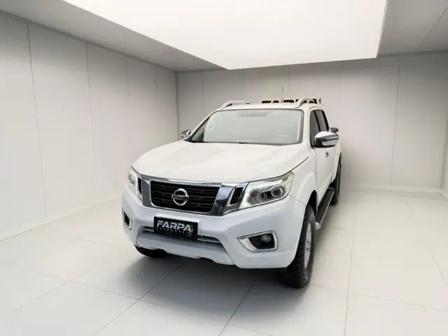 Carro Nissan Frontier 2017 2.3 TD CD LE 4x4 (Aut)