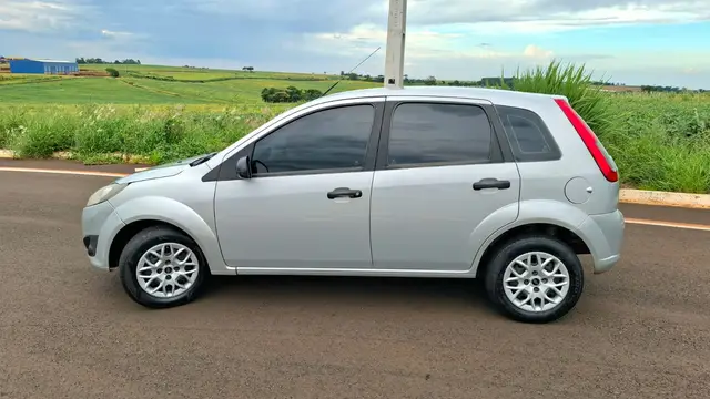 Carro Ford Fiesta Hatch 2012 1.0 (Flex)