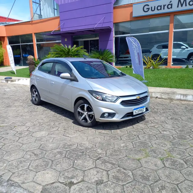 Carro Chevrolet Onix 2018 1.4 LTZ SPE/4 (Aut)