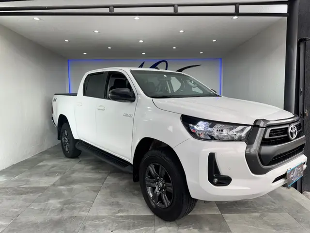 Carro Toyota Hilux Cabine Simples 2024 4x4 2.8 Diesel