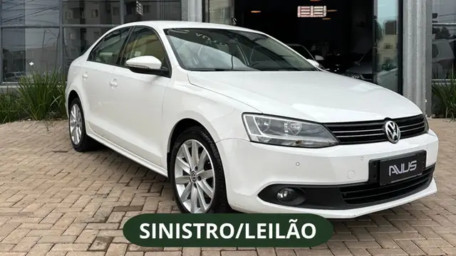 Carro Volkswagen Jetta 2013 2.0 Comfortline (Flex)