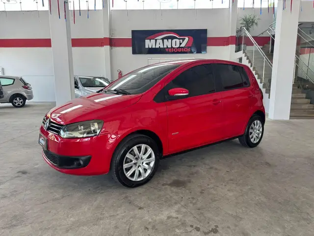 Carro Volkswagen Fox 2011 1.0 8V (Flex) 4p