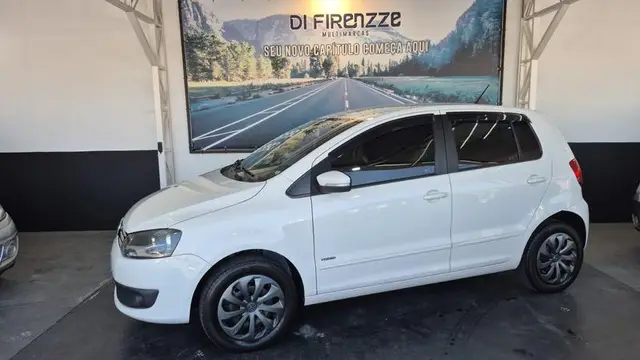 Carro Volkswagen Fox 2013 1.0 TEC (Flex) 4p