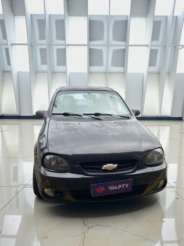 Carro Chevrolet Classic 2005 Corsa Sedan  Life 1.6