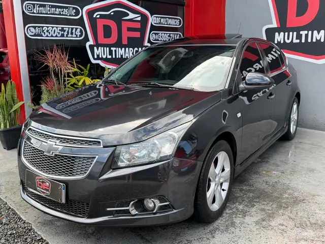 Carro Chevrolet Cruze 2014 HB Sport LTZ 1.8 16V FlexP. 5p Mec