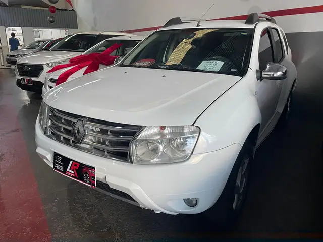 Carro Hyundai HB20S 2015 1.6 Comfort Plus (Flex)