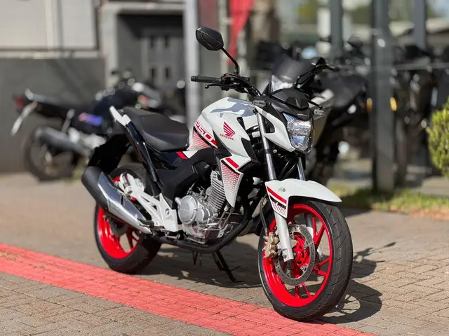 Moto Honda CB 250F Twister 2022 (CBS)