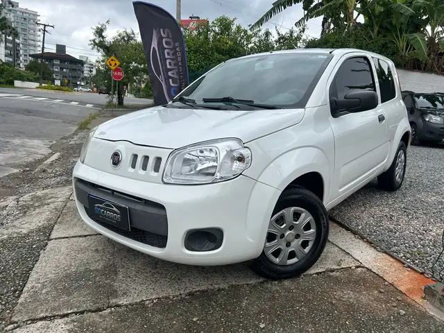 Carro Fiat Uno 2015 Vivace 1.0 8V (Flex) 2p