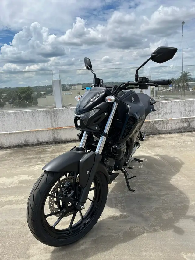 Moto Yamaha Fazer FZ15 2026 Connected