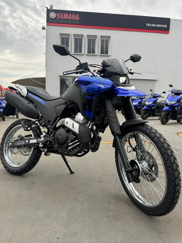 Moto Yamaha XTZ 250 Lander 2025 Connected