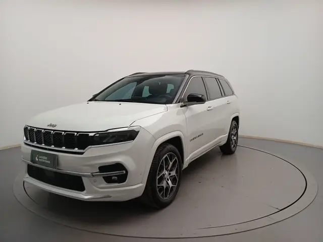 Carro Jeep Commander 2025 Overland 1.3 T270