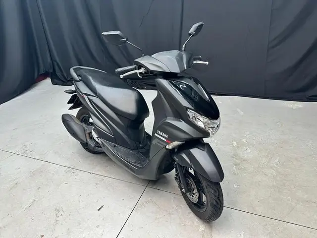 Moto Yamaha Fluo 2025 ABS