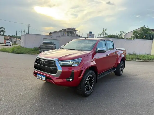 Carro Toyota Hilux Cabine Dupla 2024 SRX Plus 4x4 2.8 Diesel