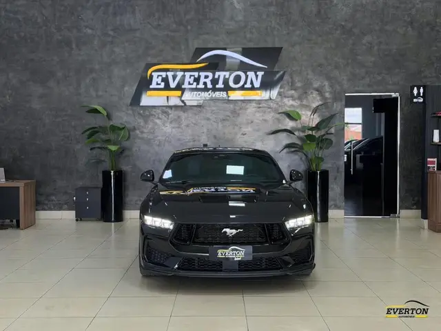 Carro Ford Mustang 2024 GT Performance