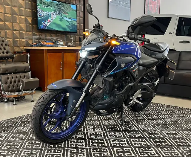 Moto Yamaha MT-03 2023 ABS