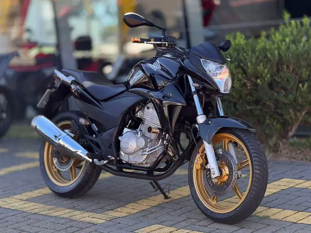 Moto Honda CB 300R 2013 Standard