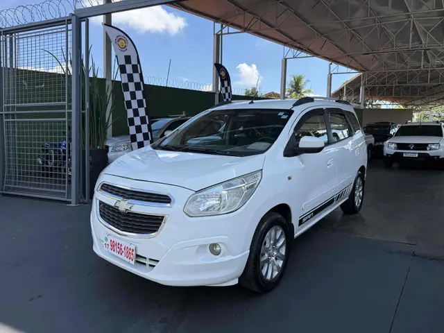 Carro Chevrolet Spin 2013 LT 5S 1.8 (Flex)