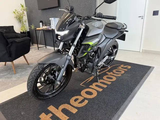 Moto Yamaha YS 250 Fazer 2024 ABS