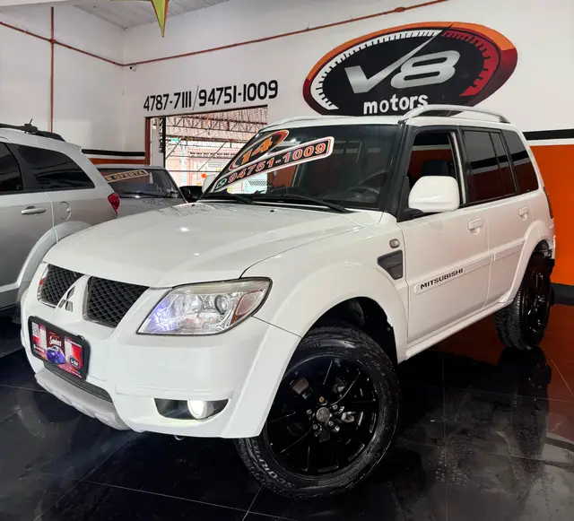 Carro Mitsubishi Pajero TR4 2014 2.0 16V 4x2 (Flex)