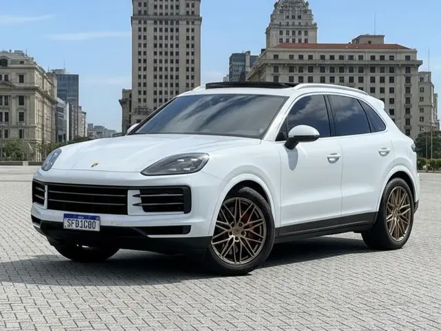 Carro Porsche Cayenne 2024 S 4.0