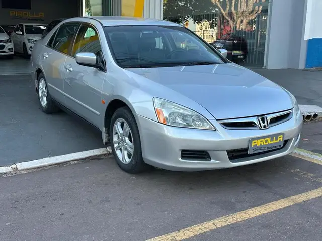 Carro Honda Accord 2006 Sedan LX 2.0 16V (aut)
