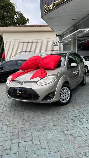 Carro Ford Fiesta Hatch 2014 SE Rocam 1.6 (Flex)