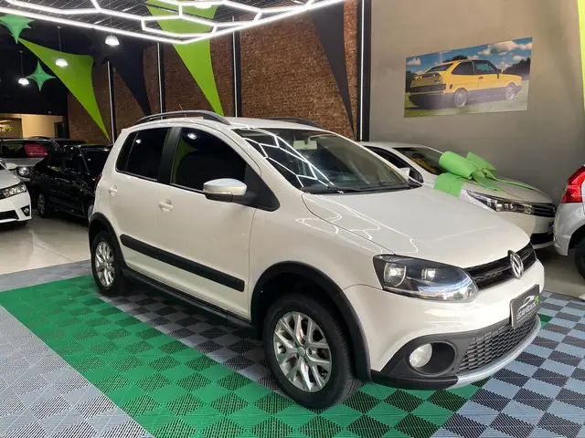 Carro Volkswagen CrossFox 2014 1.6 Mi Total Flex