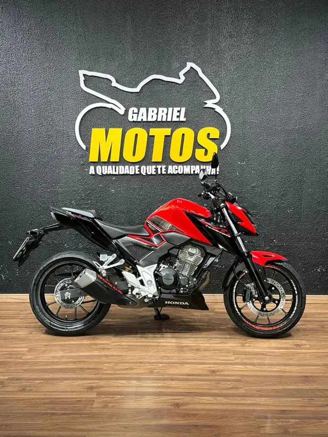 Moto Honda CB 300F Twister 2024 (ABS)