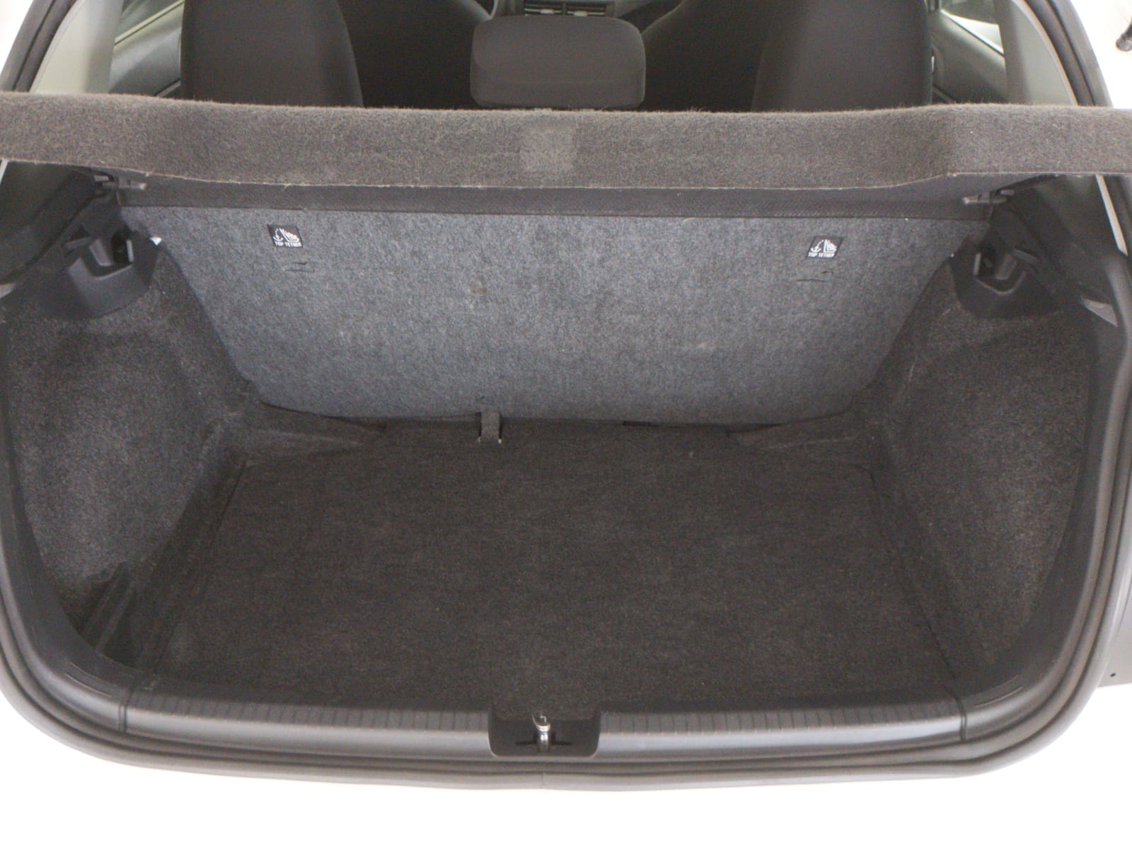 vw - volkswagen polo track 1.0 flex 12v 5p