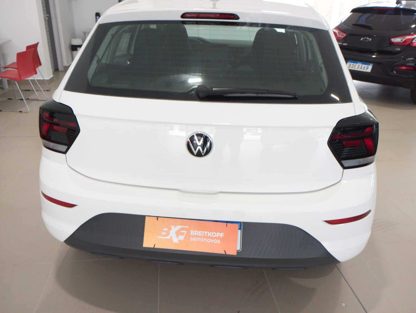 vw - volkswagen polo track 1.0 flex 12v 5p