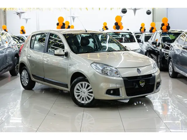 Carro Renault Sandero 2013 Privilege 1.6 16V (Flex)(aut)