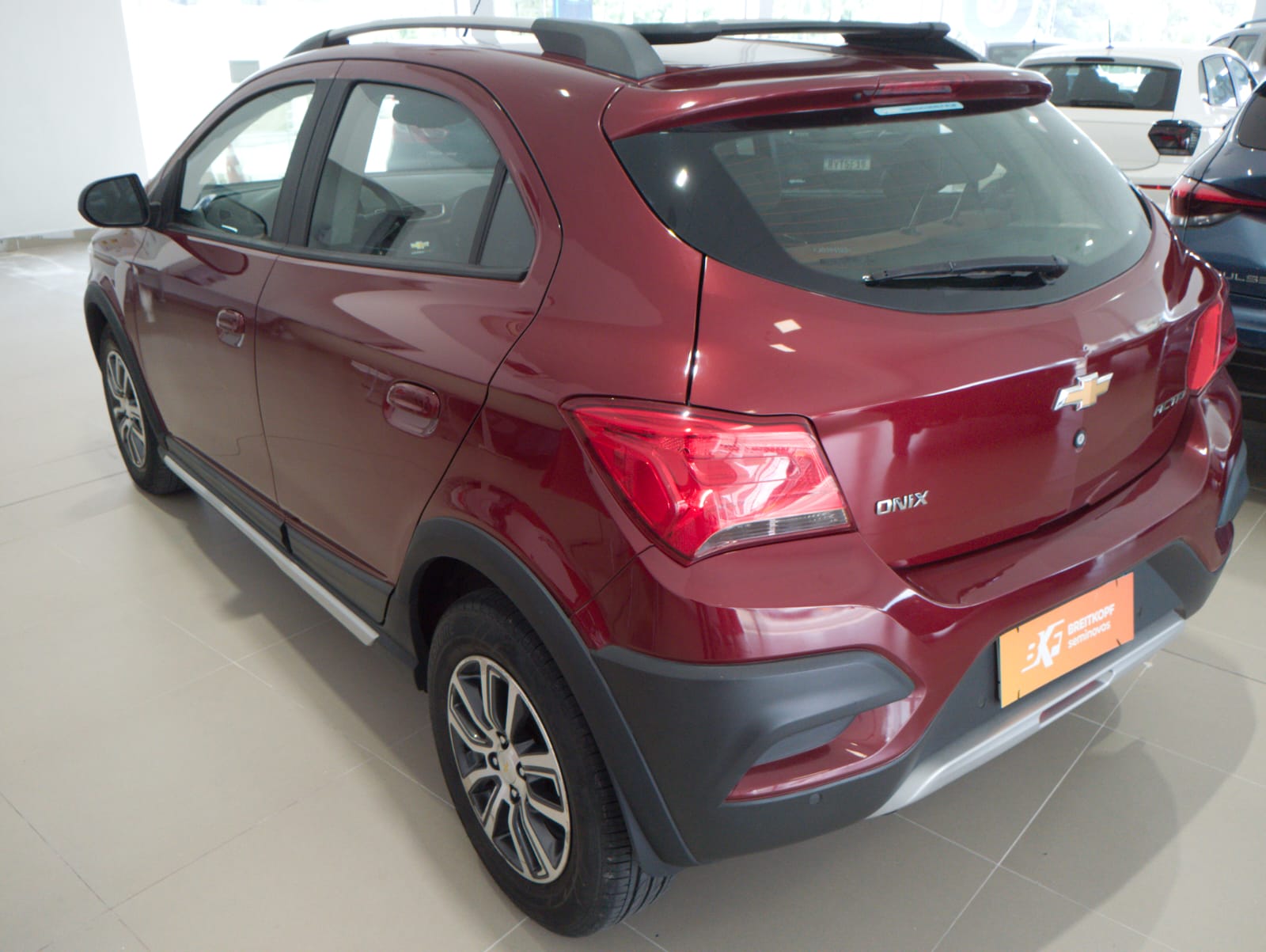 gm - chevrolet onix 1.4 activ spe/4 (aut)