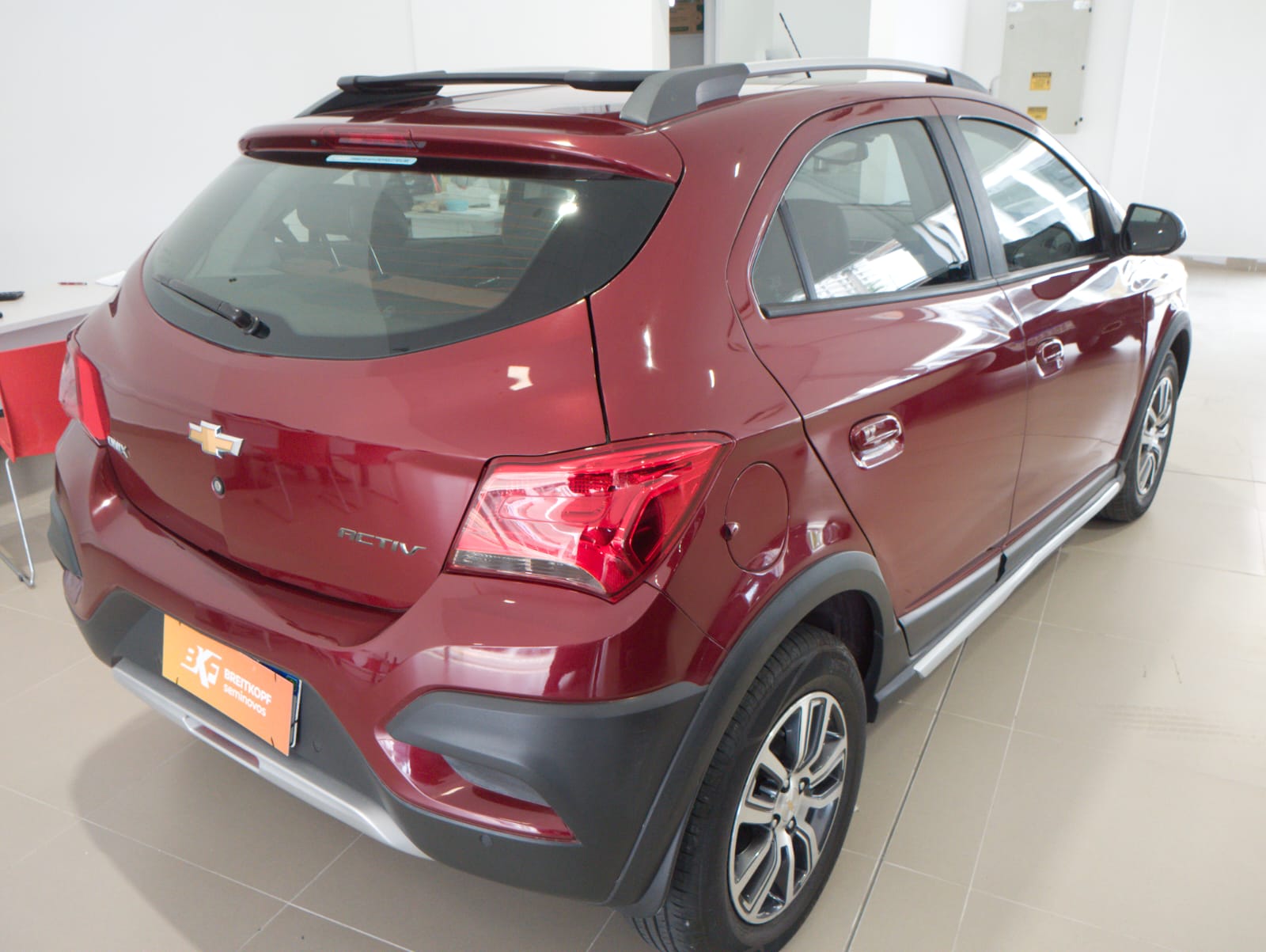 gm - chevrolet onix 1.4 activ spe/4 (aut)