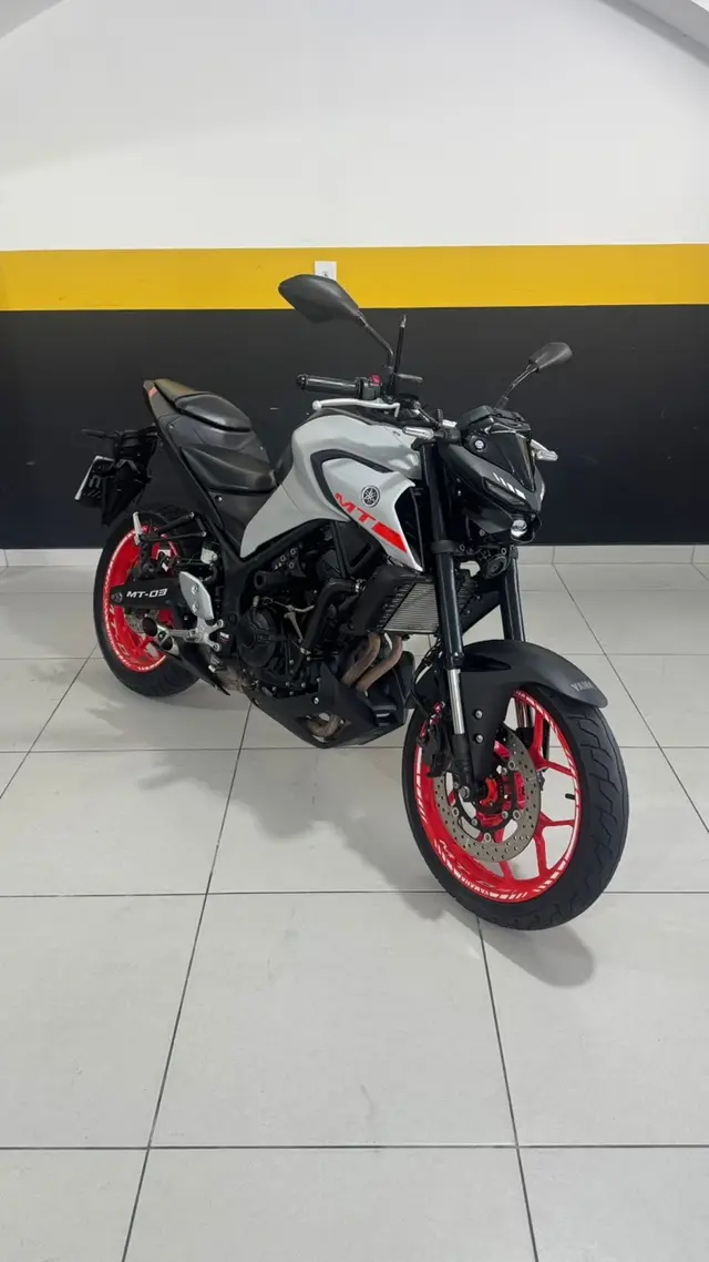 Moto Yamaha MT-03 2021 ABS