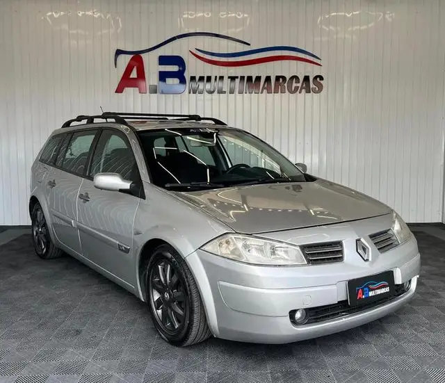 Carro Renault Megane Grand Tour 2012 Mégane Grand Tour Dynamique 1.6 16V (flex)