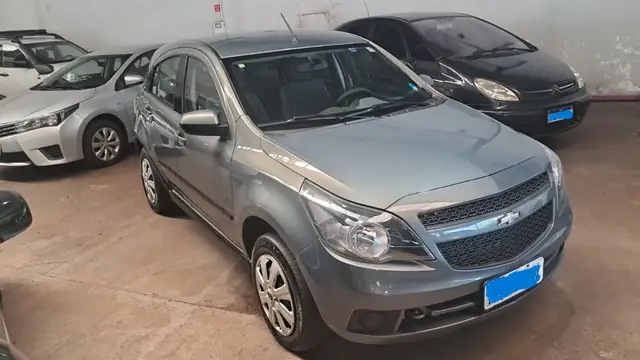 Carro Chevrolet Agile 2013 LT 1.4 8V (Flex)