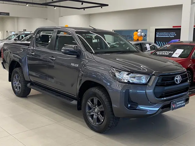 Carro Toyota Hilux Cabine Dupla 2024 SR 4x4 2.8 Diesel